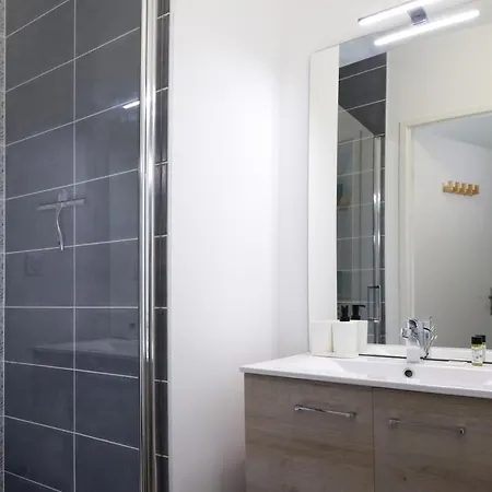 Apartment Le Normand - Spacieux T4 Neuf Avec 3 Salles D'eaux Rennes